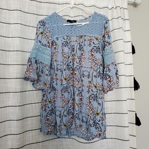 Womans medium top